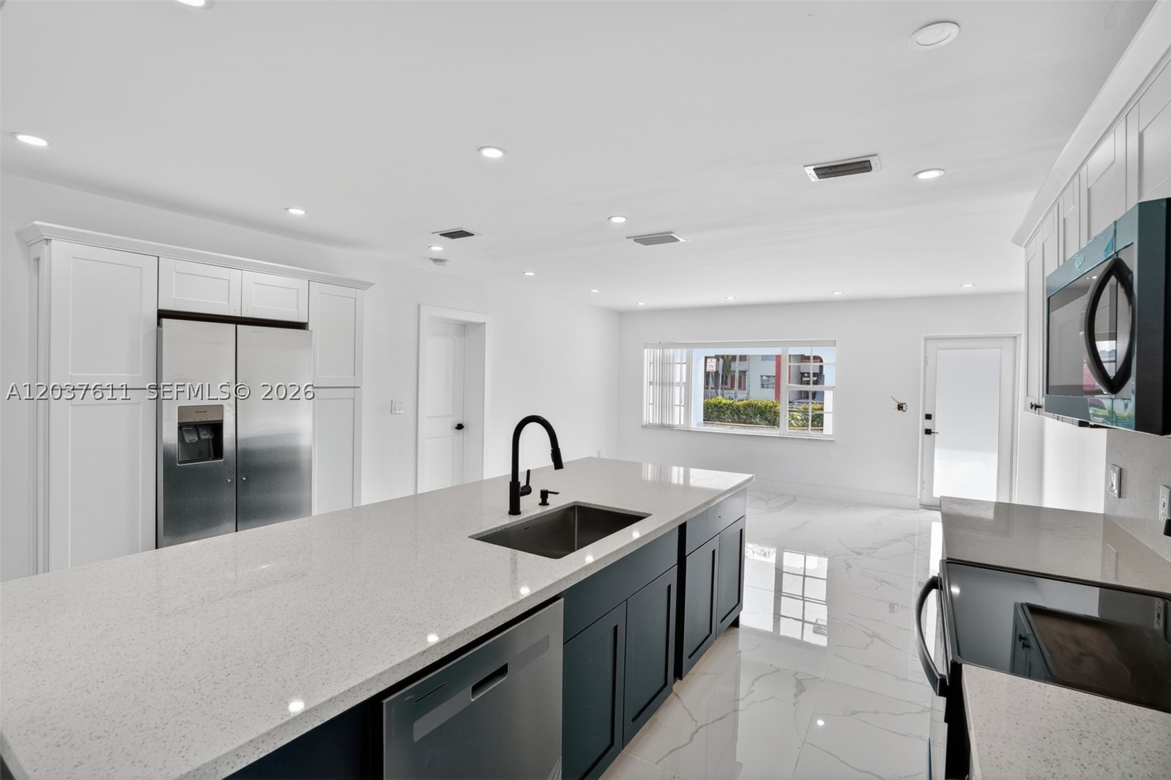 OAKLAWN SUB - Residential Lease