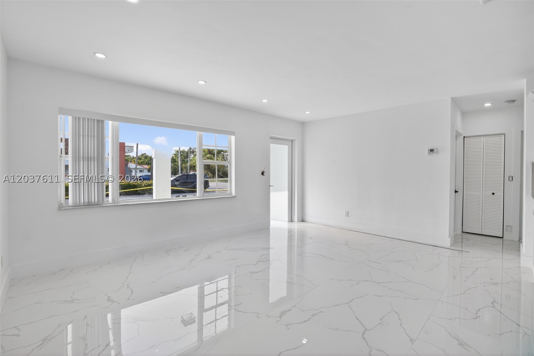 OAKLAWN SUB - Residential Lease