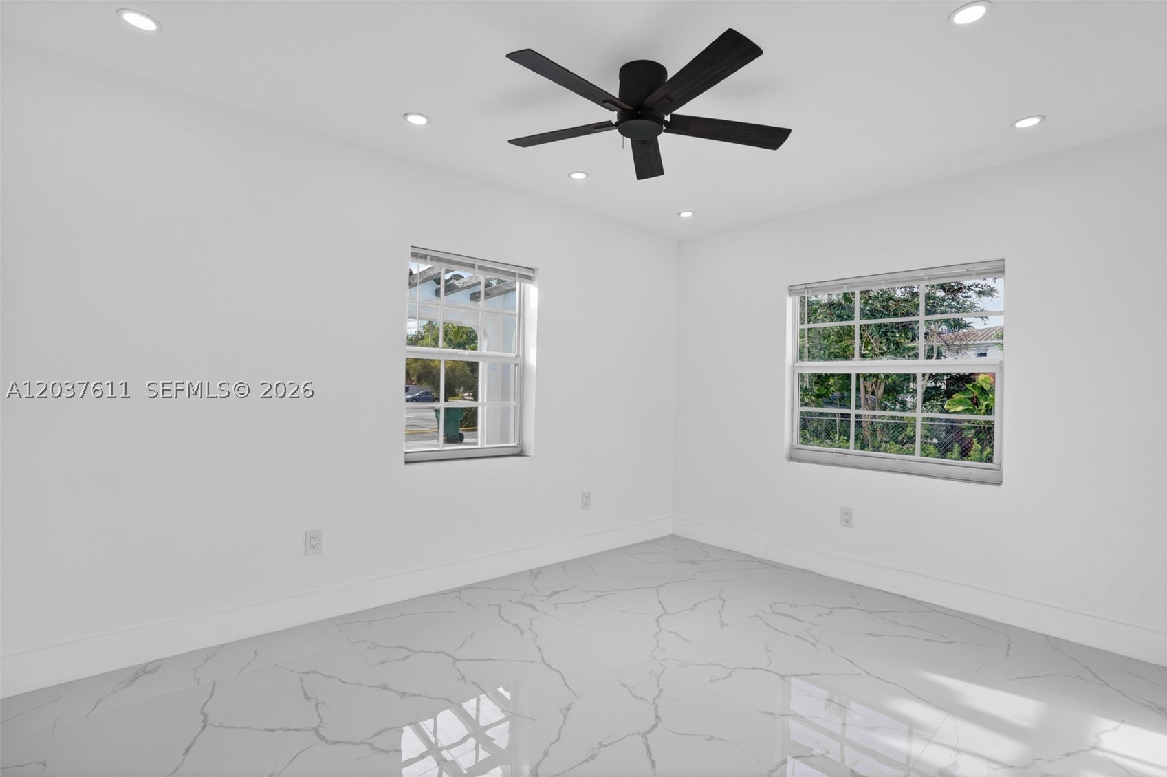 OAKLAWN SUB - Residential Lease