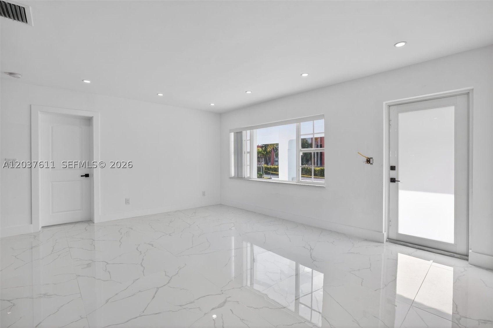 OAKLAWN SUB - Residential Lease