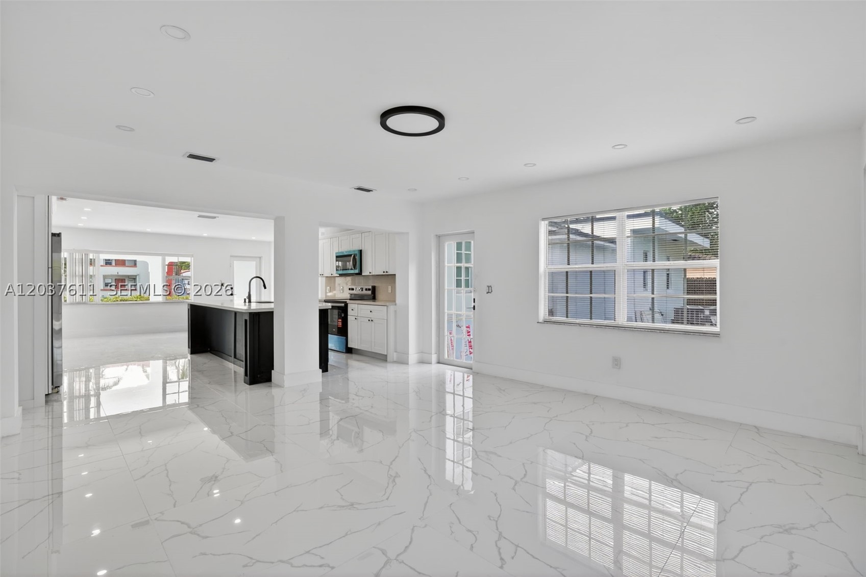 OAKLAWN SUB - Residential Lease