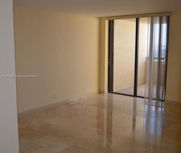 CLUB ATLANTIS - Residential Lease