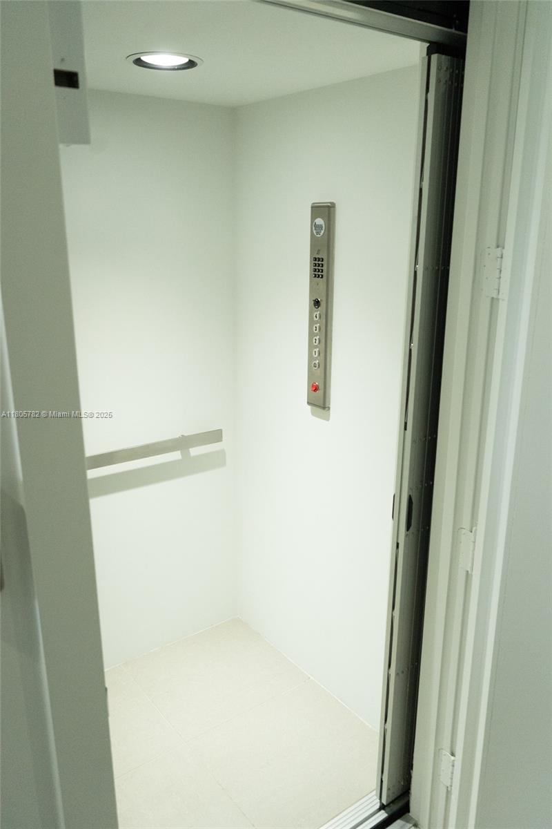 LANDMARK AT DORAL - Residential Lease
