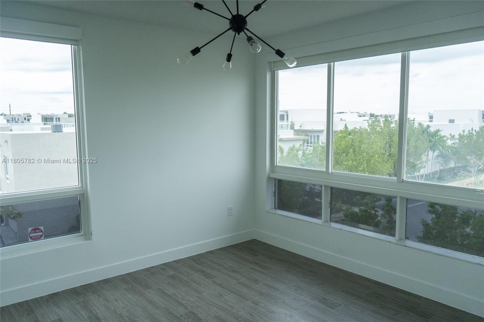 LANDMARK AT DORAL - Residential Lease