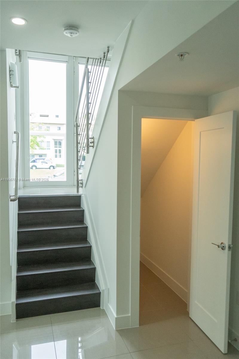 LANDMARK AT DORAL - Residential Lease