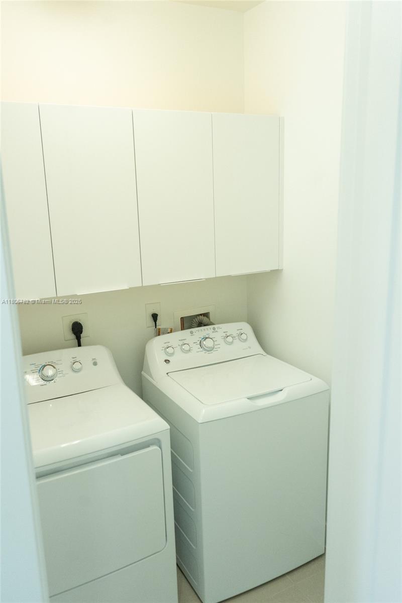 LANDMARK AT DORAL - Residential Lease