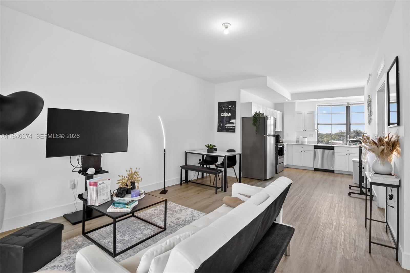 MAIN STREET LOFTS CONDO - Residential