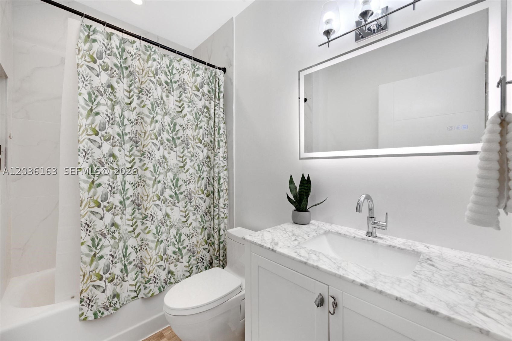 CROSS KEY WATERWAYS EST S - Residential