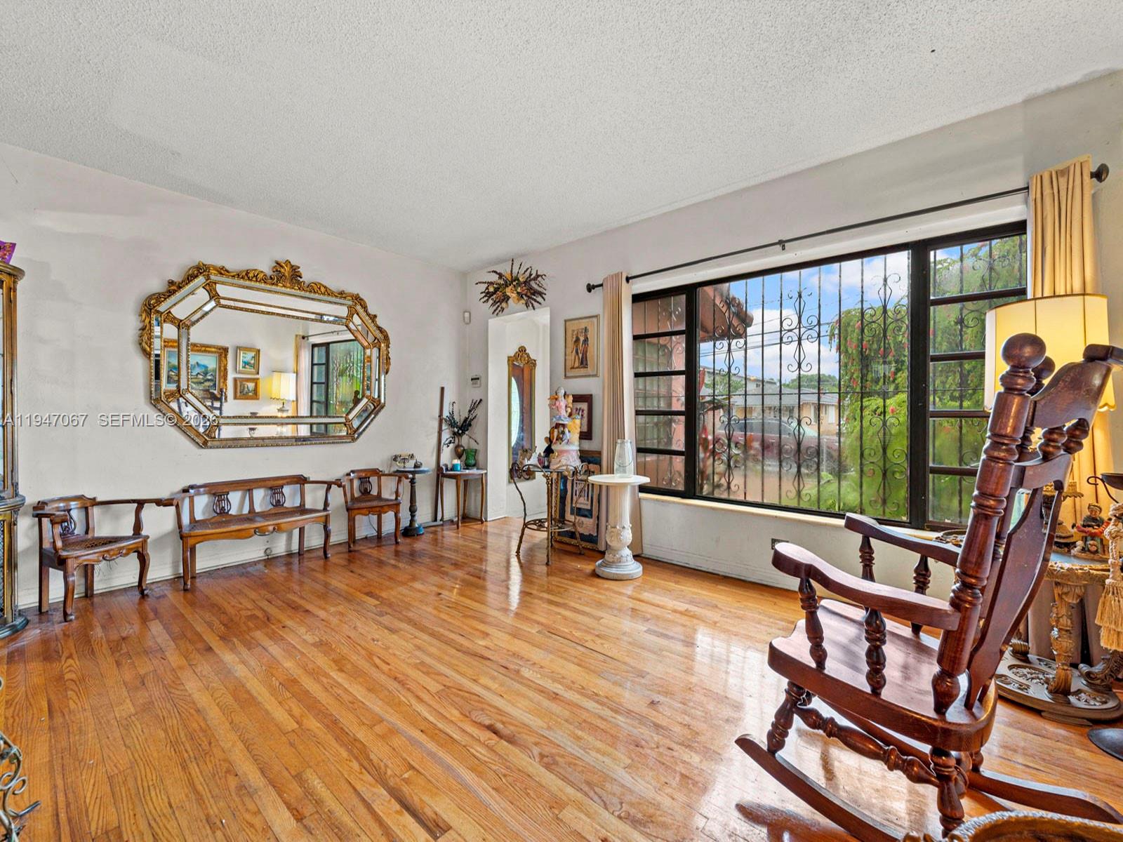 PARKDALE - Residential