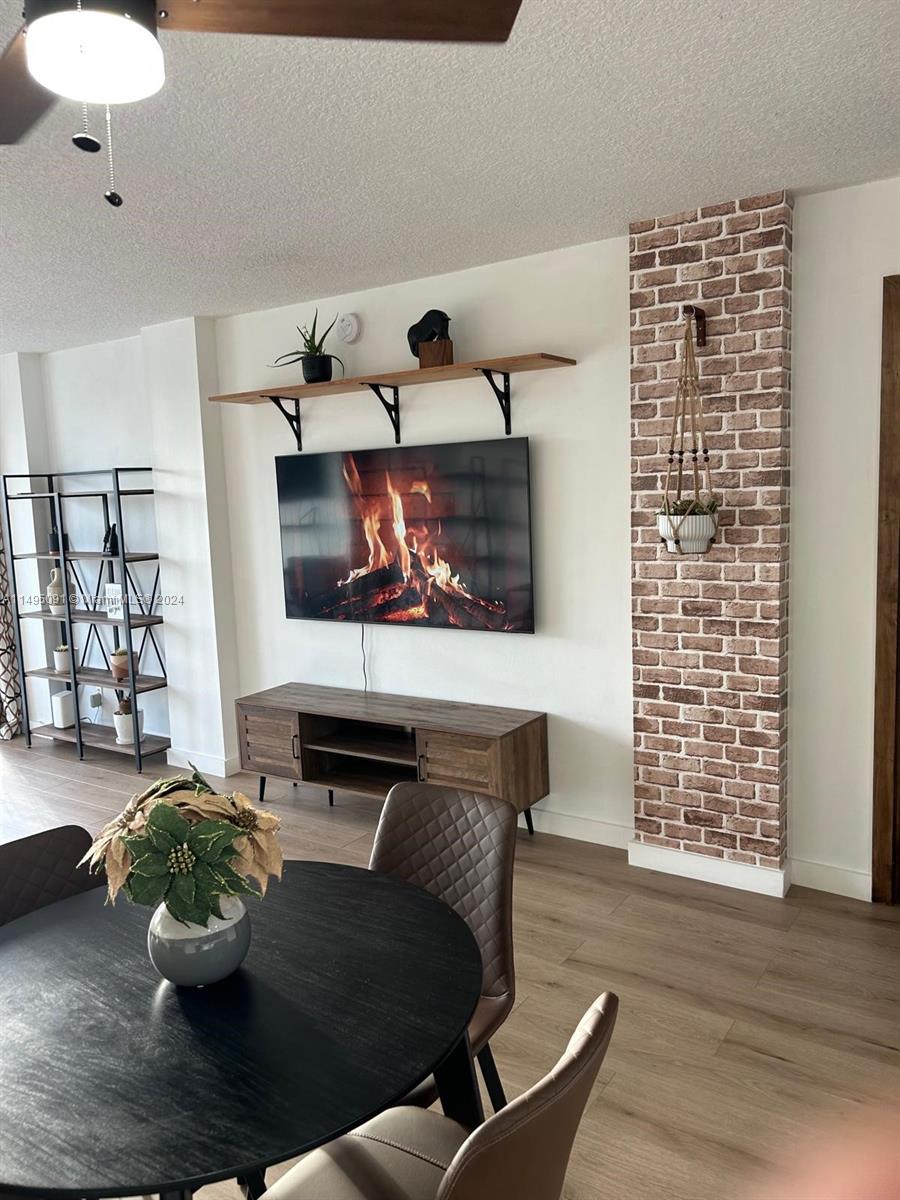 ROYAL PARK CONDO - Residential
