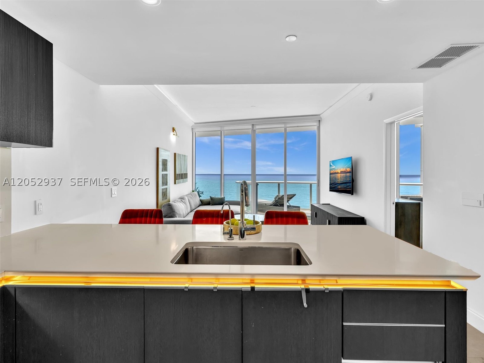 JADE BEACH CONDO - Residential Lease