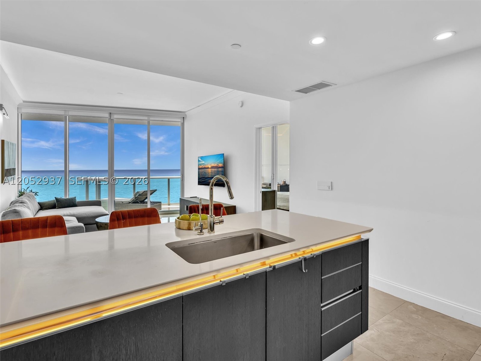 JADE BEACH CONDO - Residential Lease