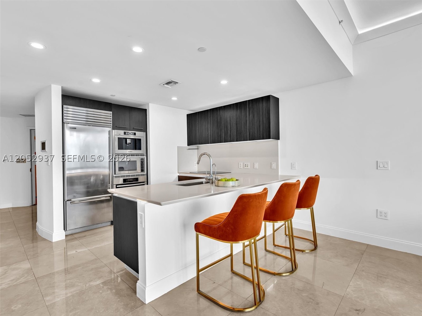 JADE BEACH CONDO - Residential Lease