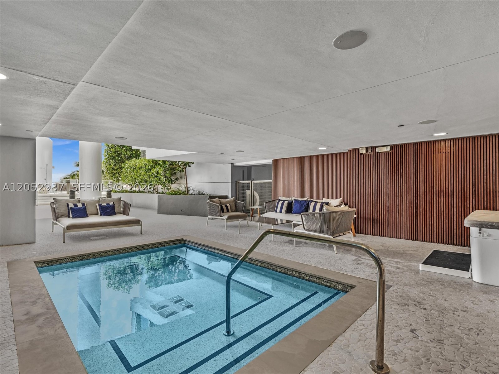 JADE BEACH CONDO - Residential Lease