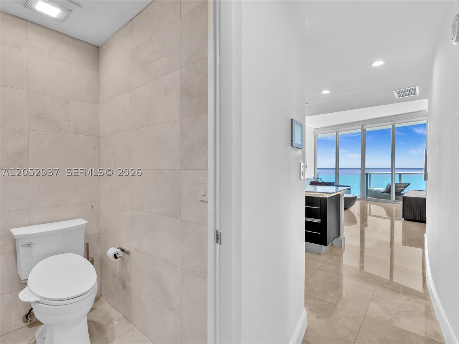 JADE BEACH CONDO - Residential Lease