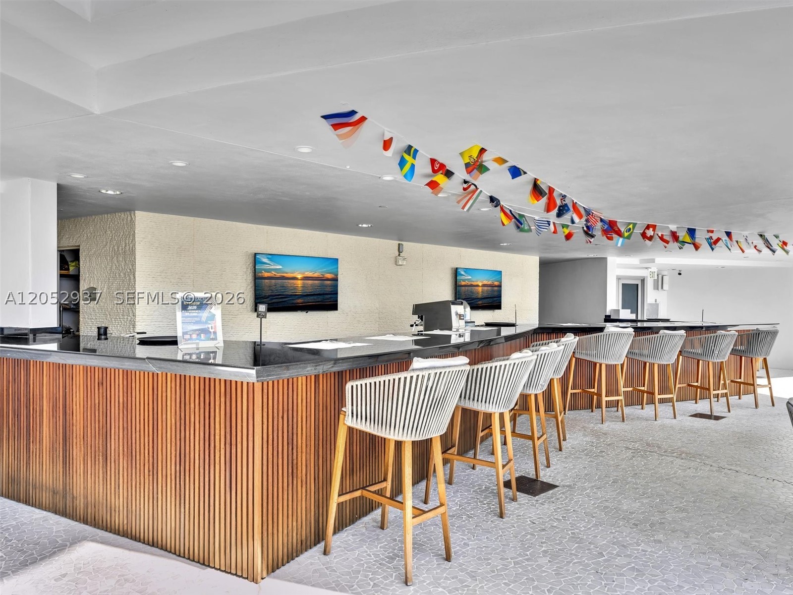 JADE BEACH CONDO - Residential Lease