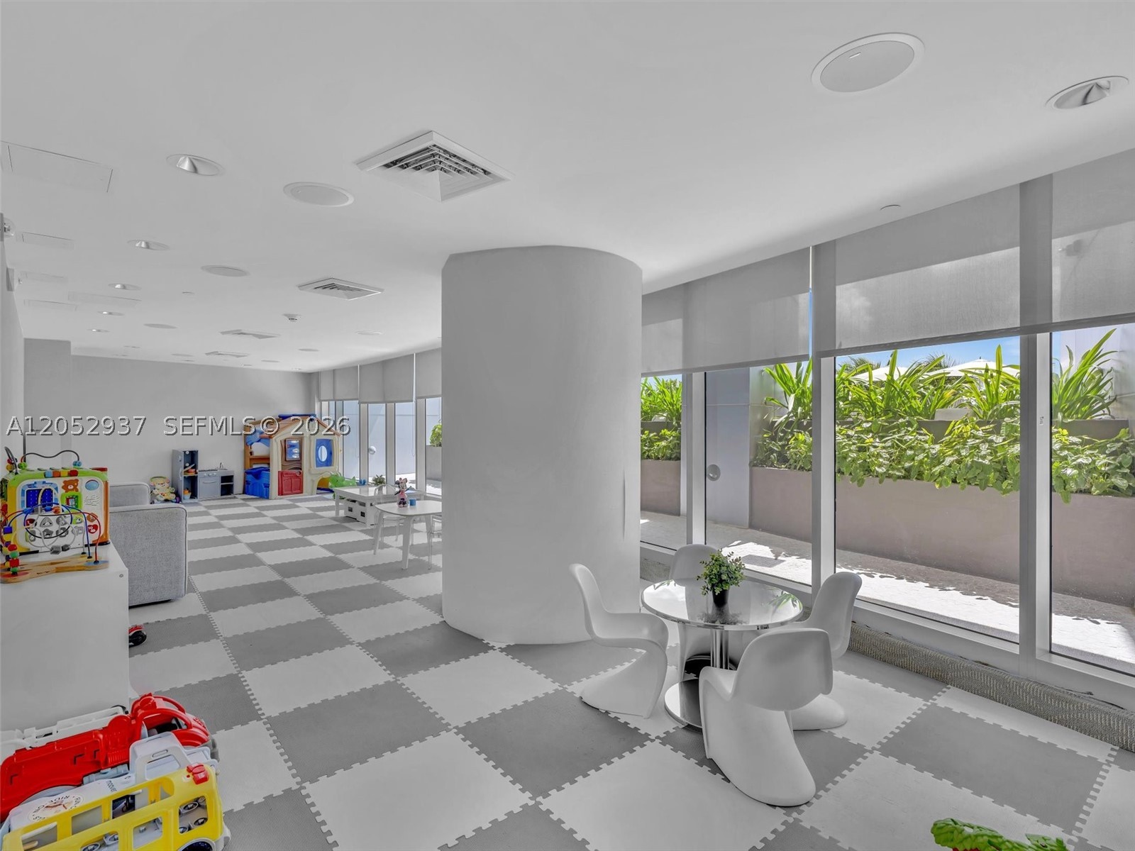 JADE BEACH CONDO - Residential Lease
