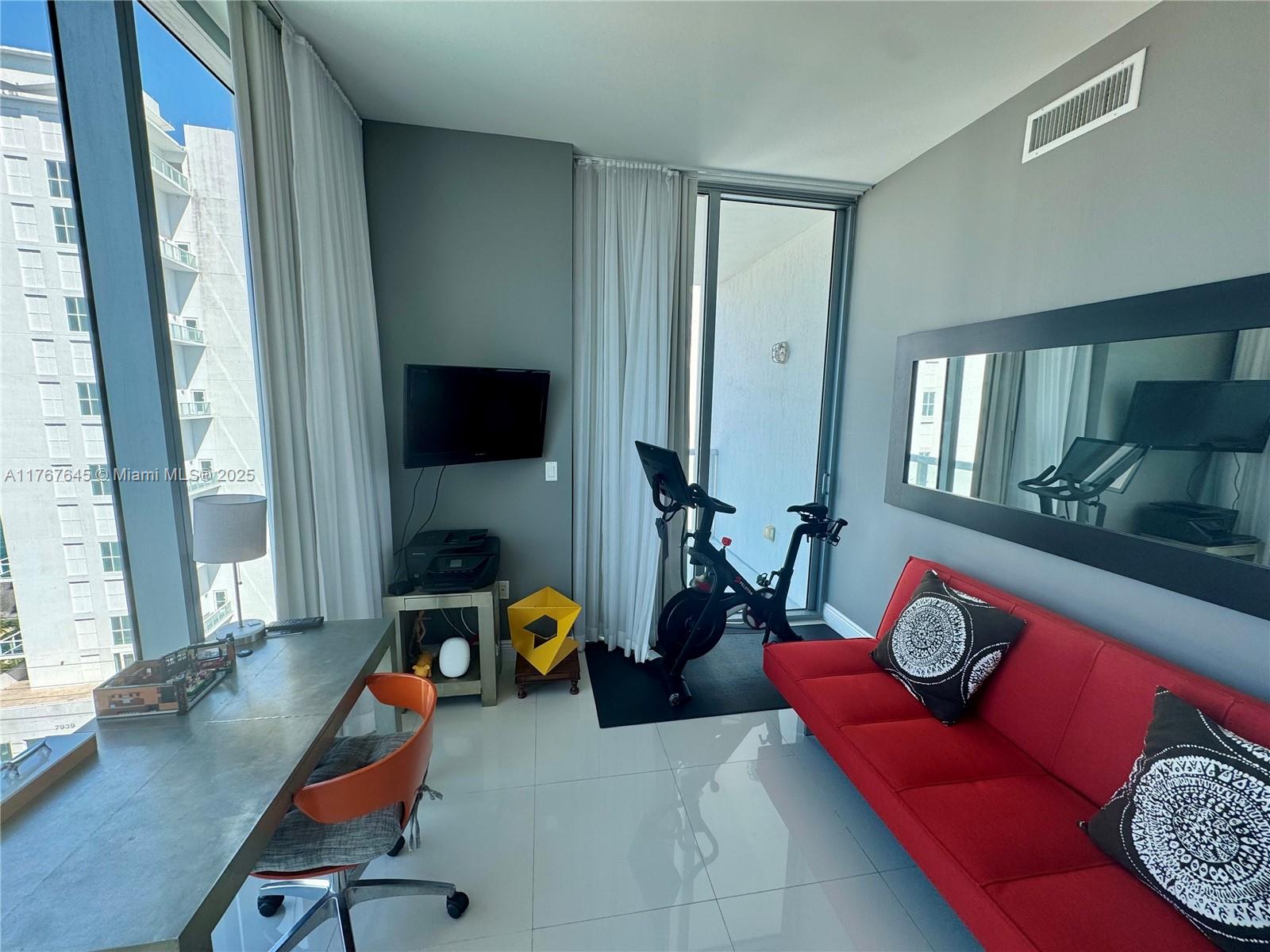 ELOQUENCE ON THE BAY COND - Residential