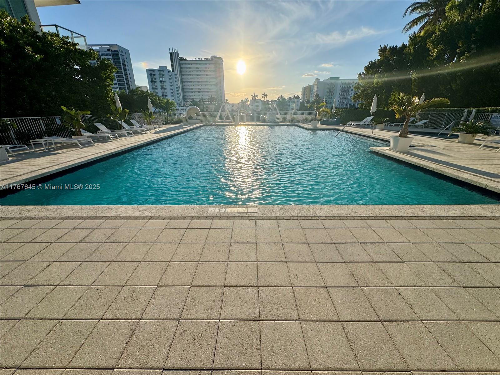 ELOQUENCE ON THE BAY COND - Residential
