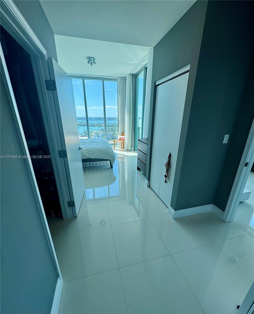 ELOQUENCE ON THE BAY COND - Residential