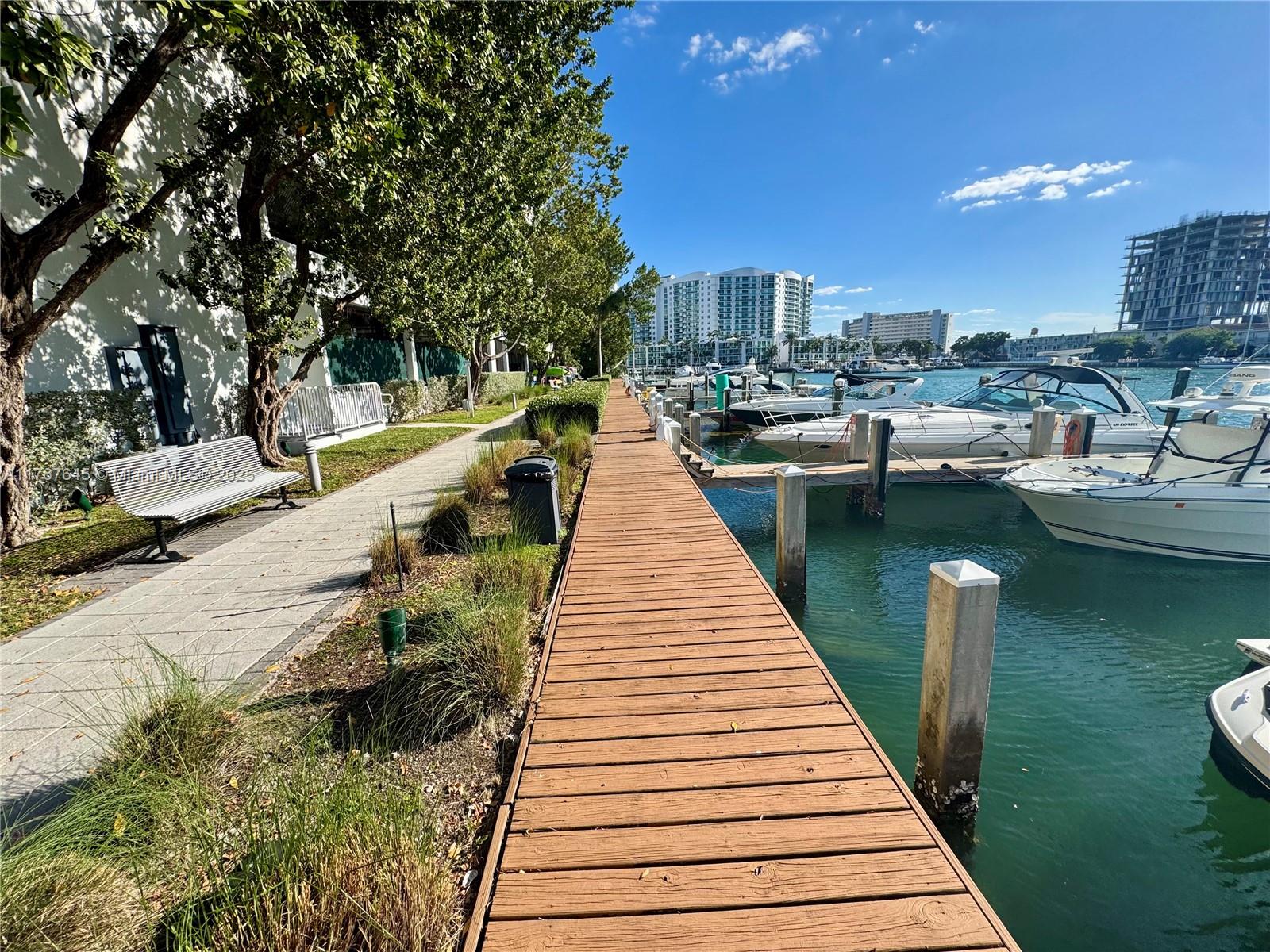 ELOQUENCE ON THE BAY COND - Residential