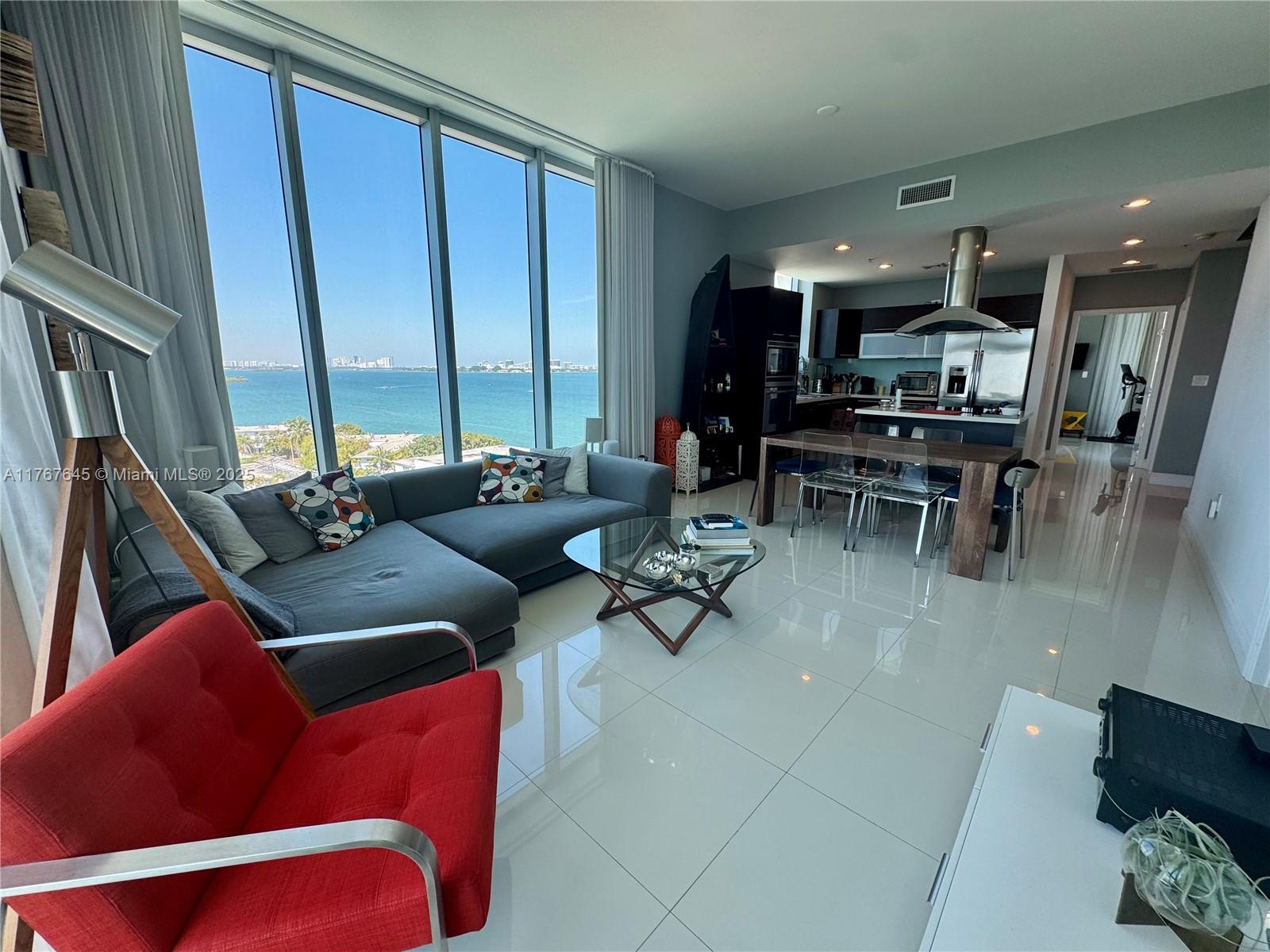 ELOQUENCE ON THE BAY COND - Residential