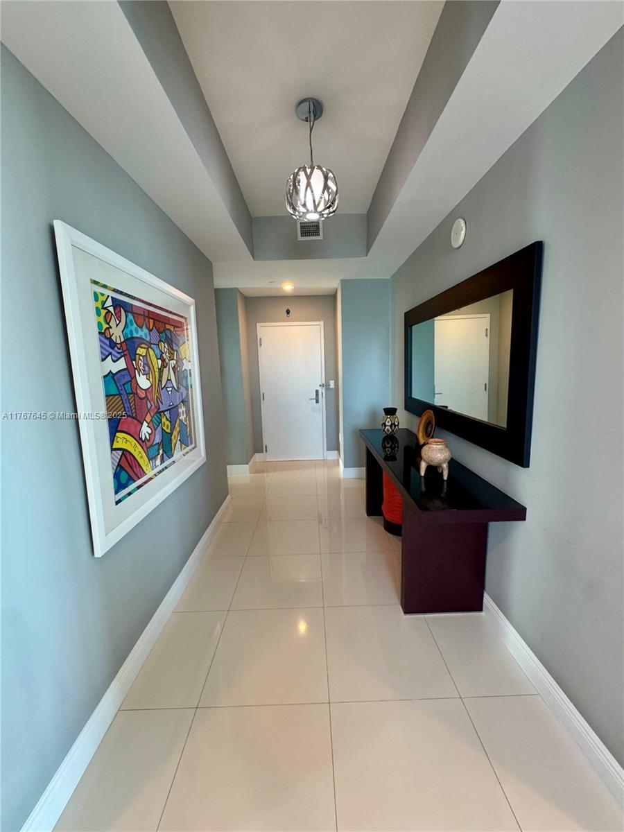ELOQUENCE ON THE BAY COND - Residential