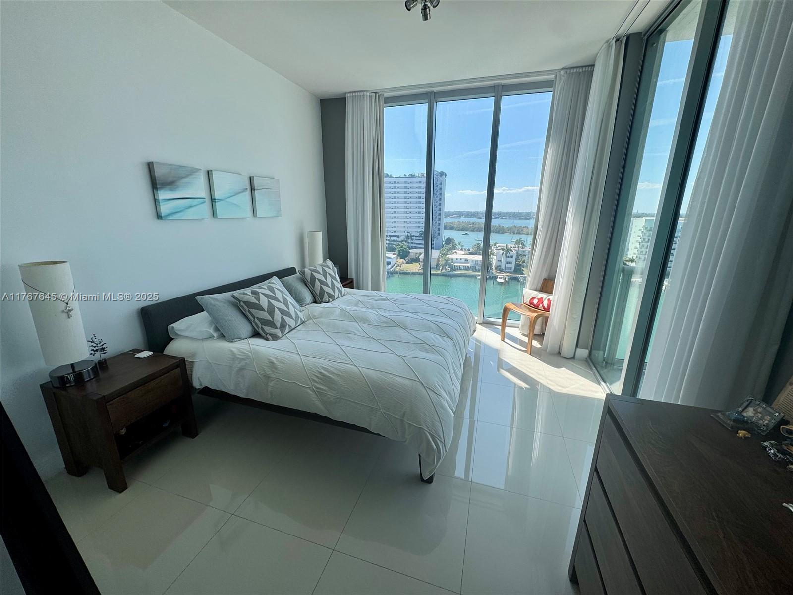 ELOQUENCE ON THE BAY COND - Residential