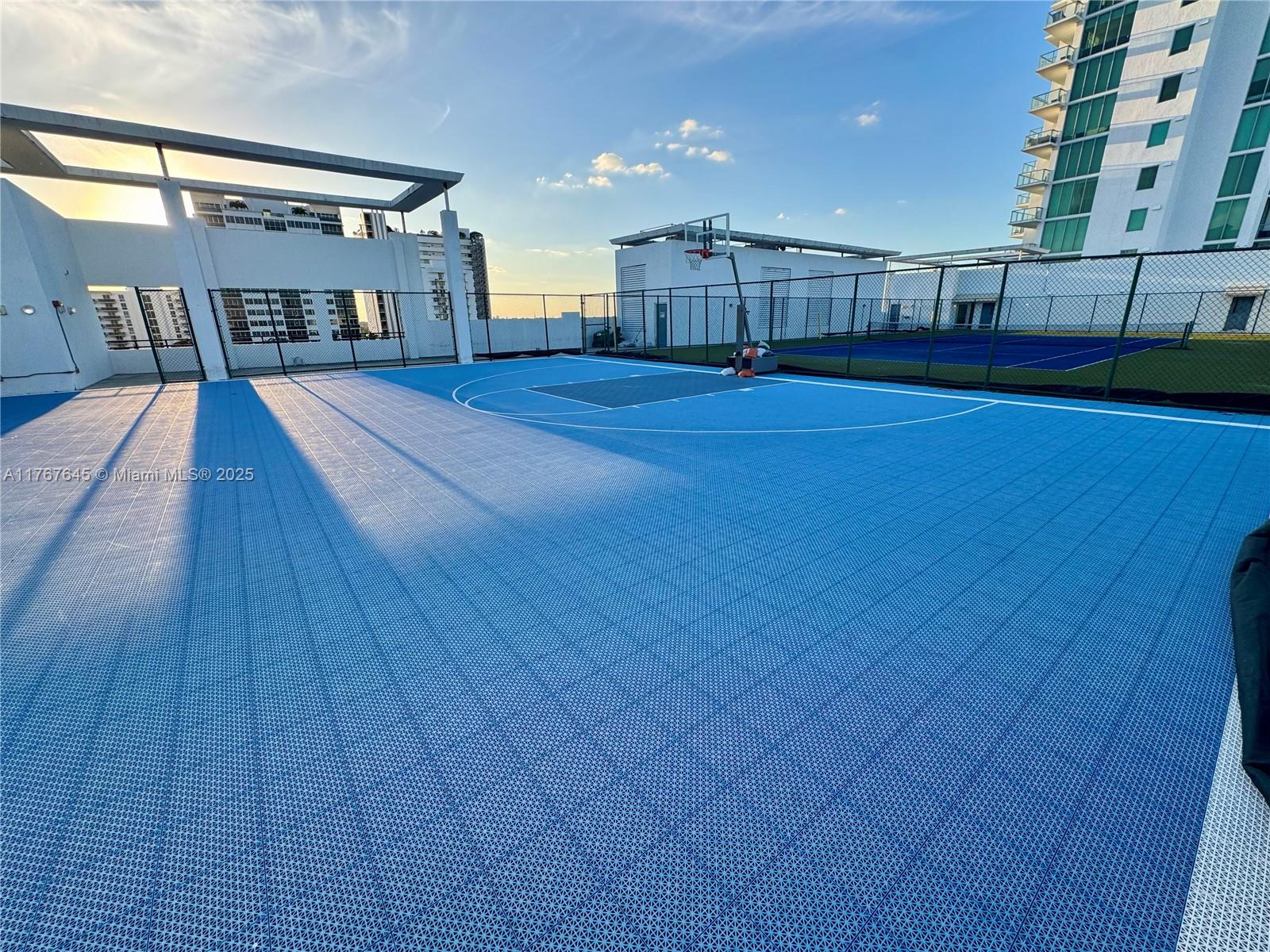ELOQUENCE ON THE BAY COND - Residential