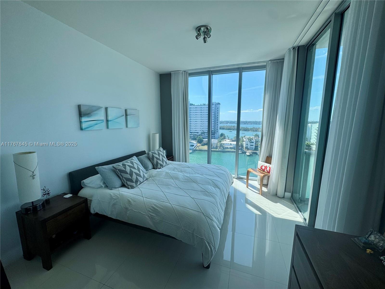 ELOQUENCE ON THE BAY COND - Residential