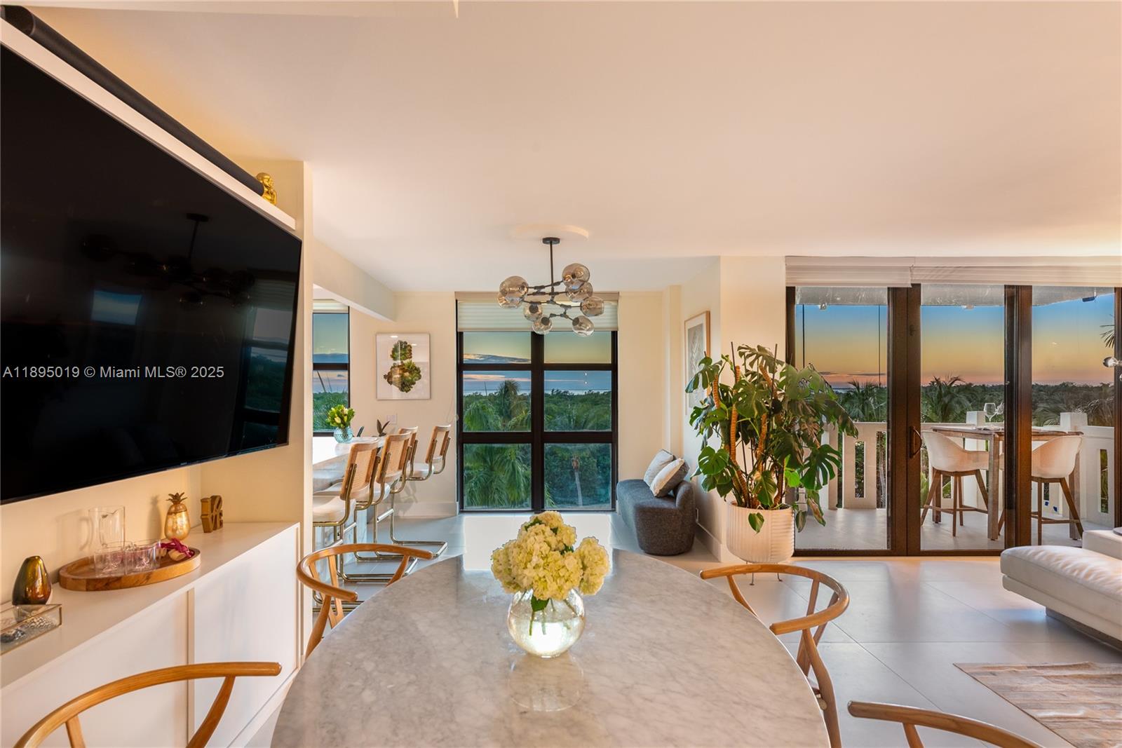 TOWERS OF KEY BISCAYNE CO - Residential