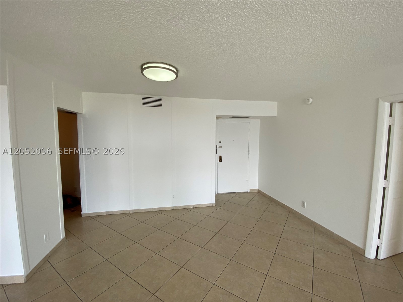 HALLMARK OF HOLLYWOOD COND - Residential Lease