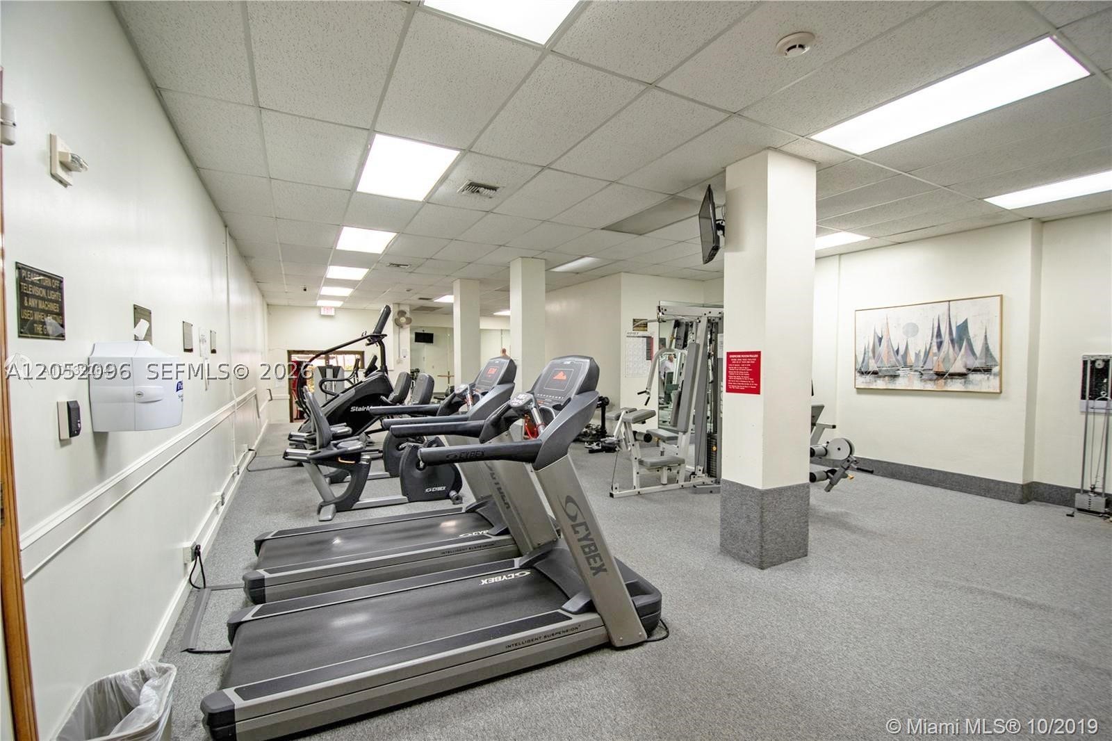 HALLMARK OF HOLLYWOOD COND - Residential Lease