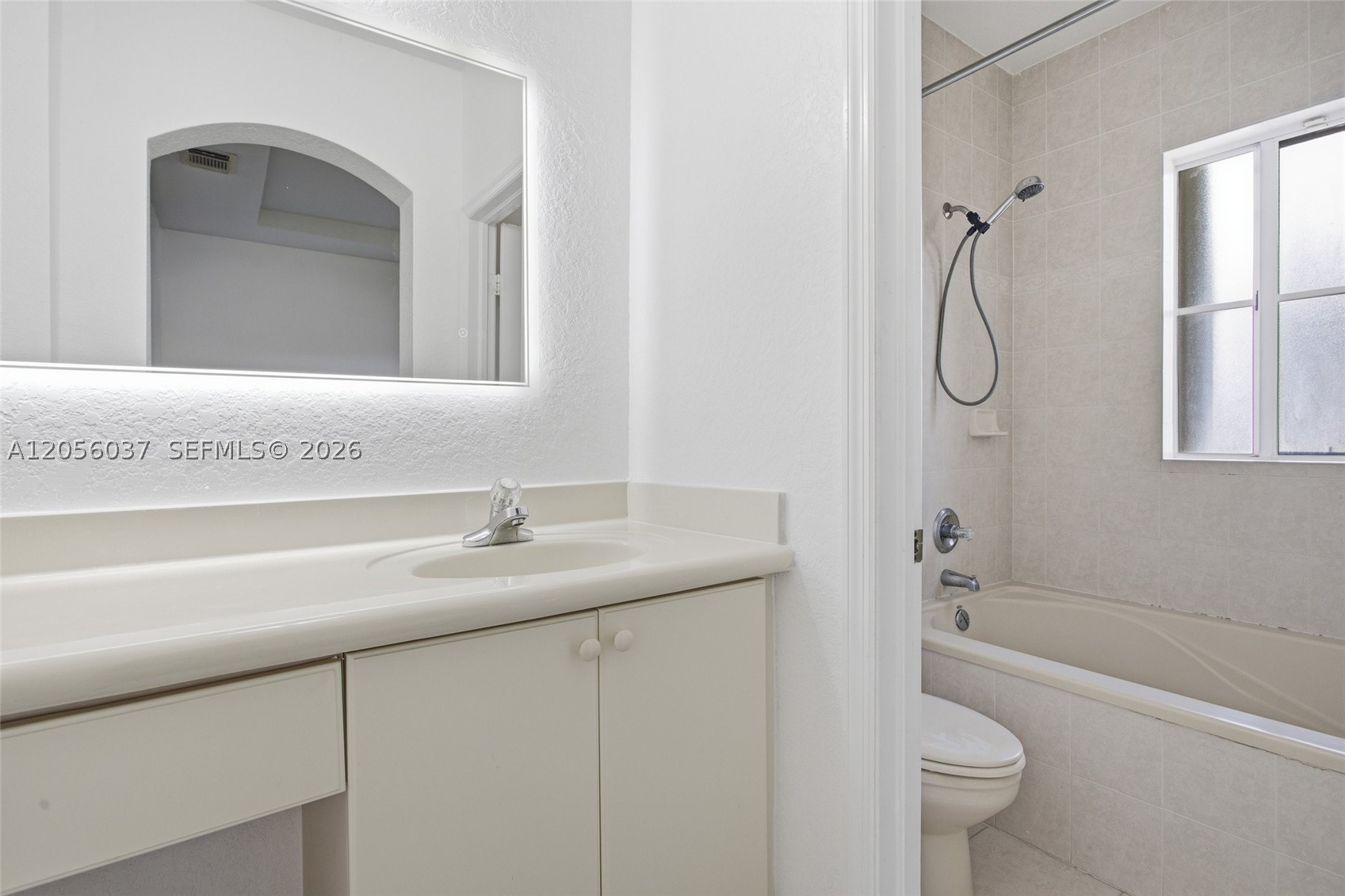 Leward at Island at Doral - Residential