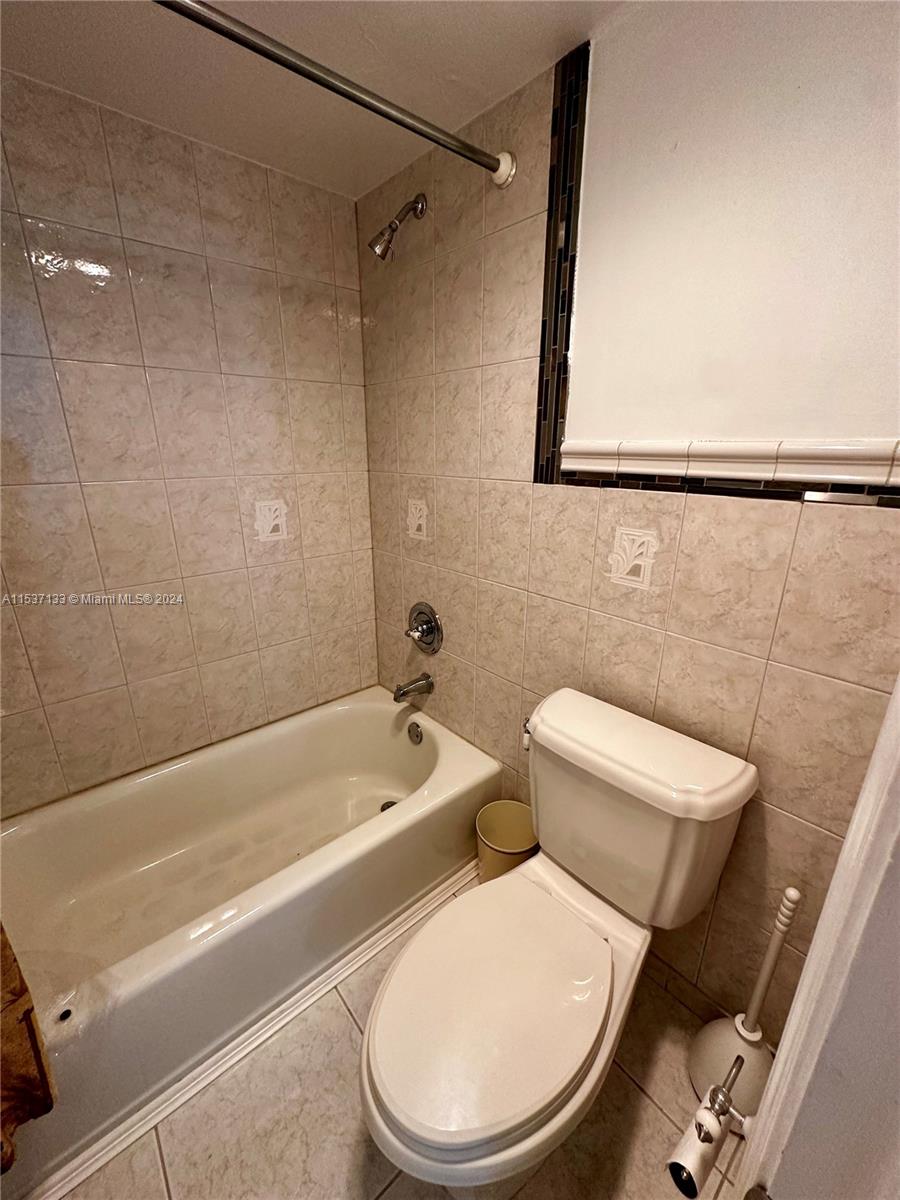 POINCIANA 1 OF PINE ISLAN - Residential Lease