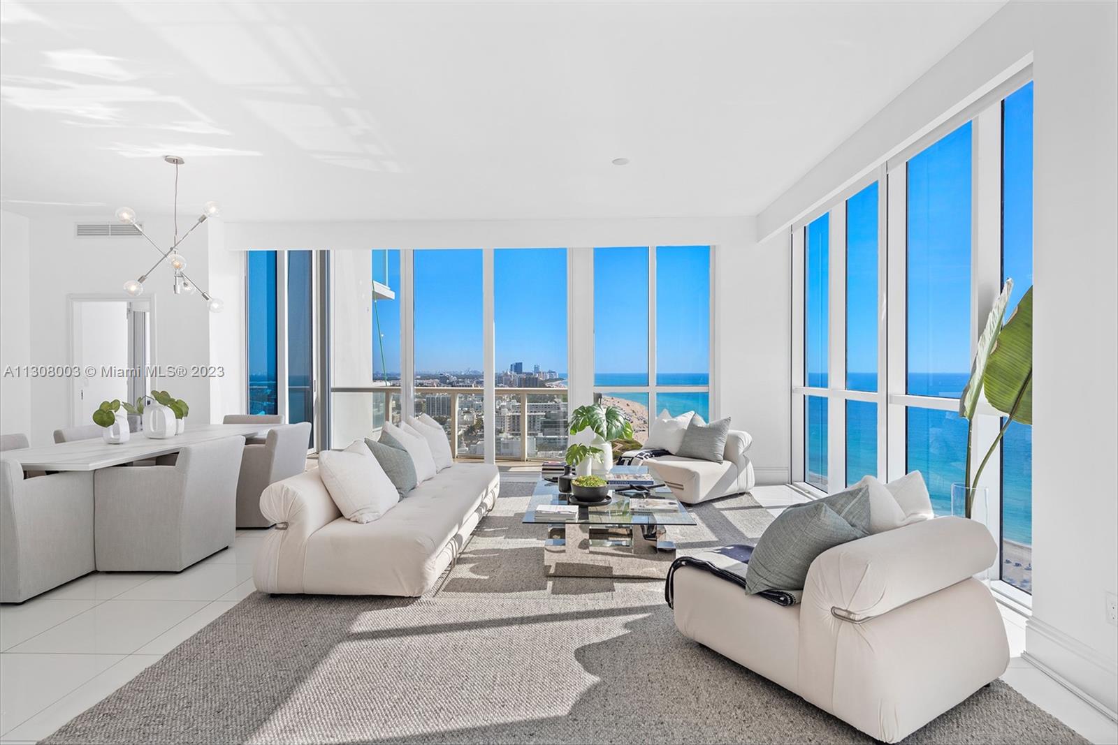 CONTINUUM ON SOUTH BEACH - Residential