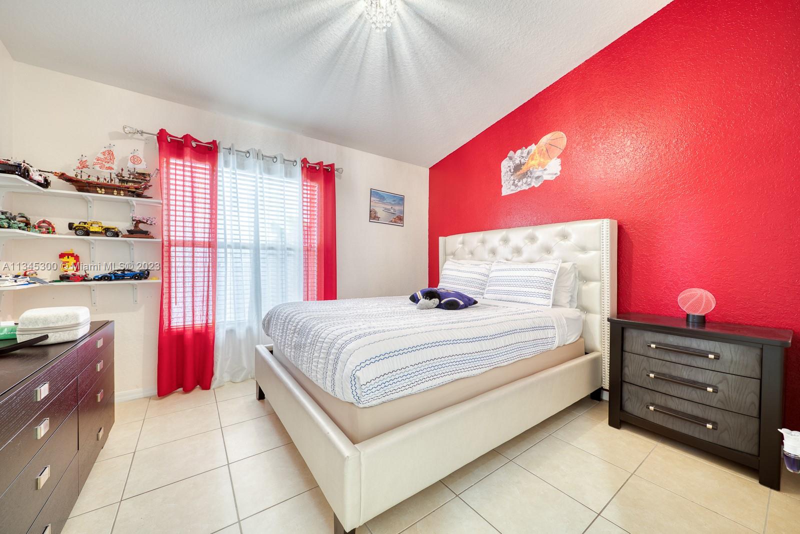 SHORES AT KEYS GATE - Residential