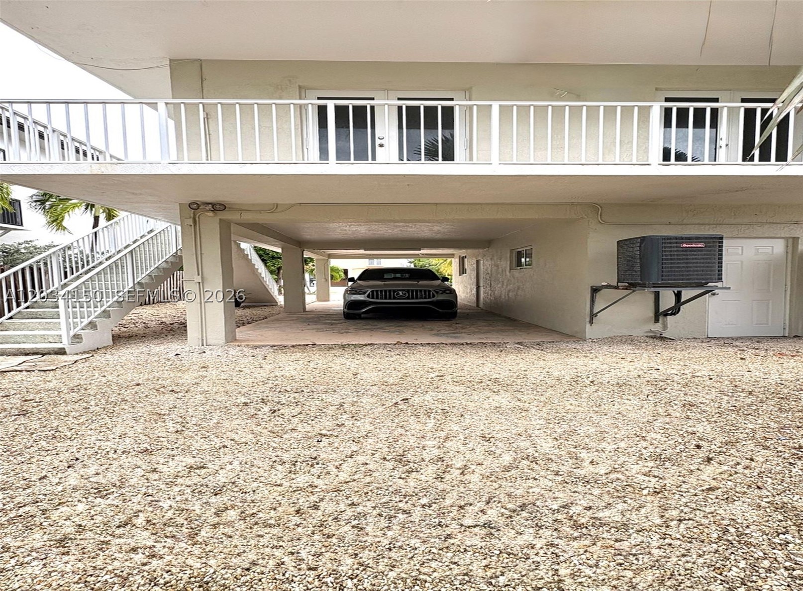 PORT LARGO - Residential Lease