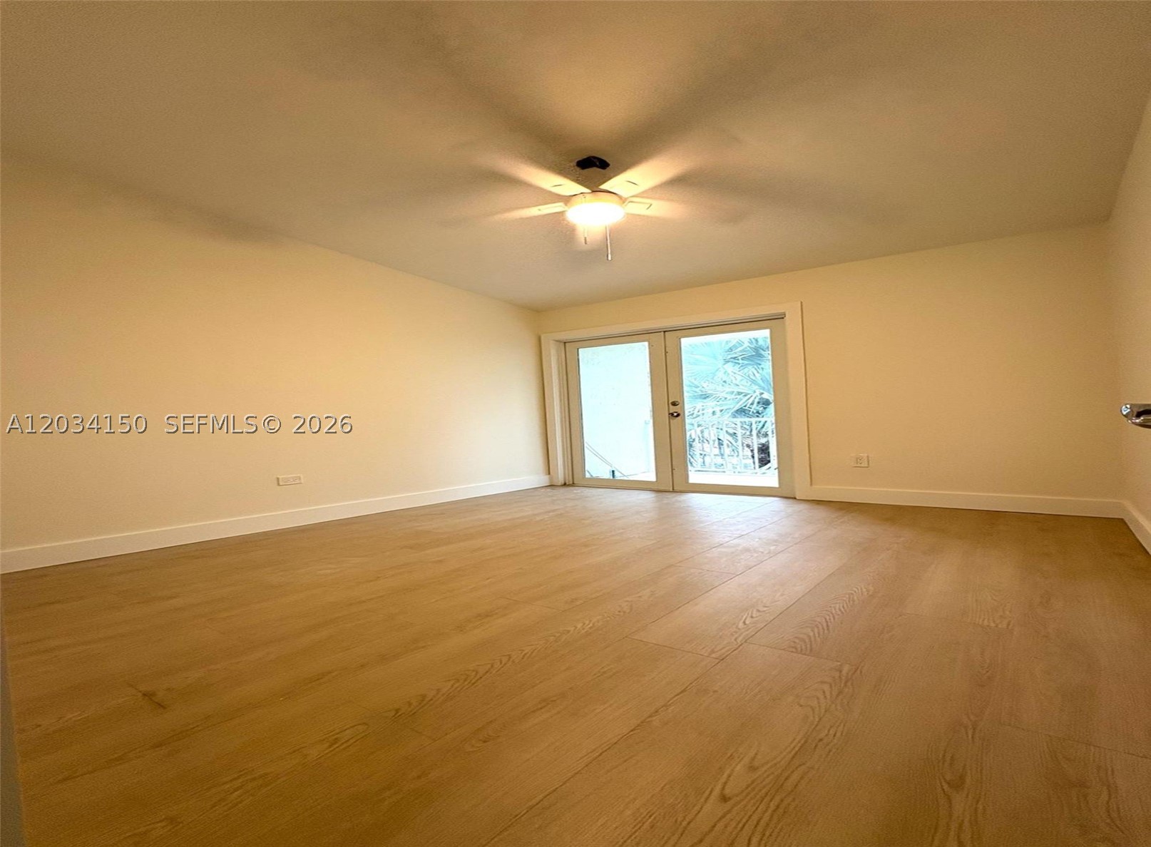 PORT LARGO - Residential Lease
