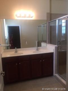 KENDALL SQUARE - Residential Lease