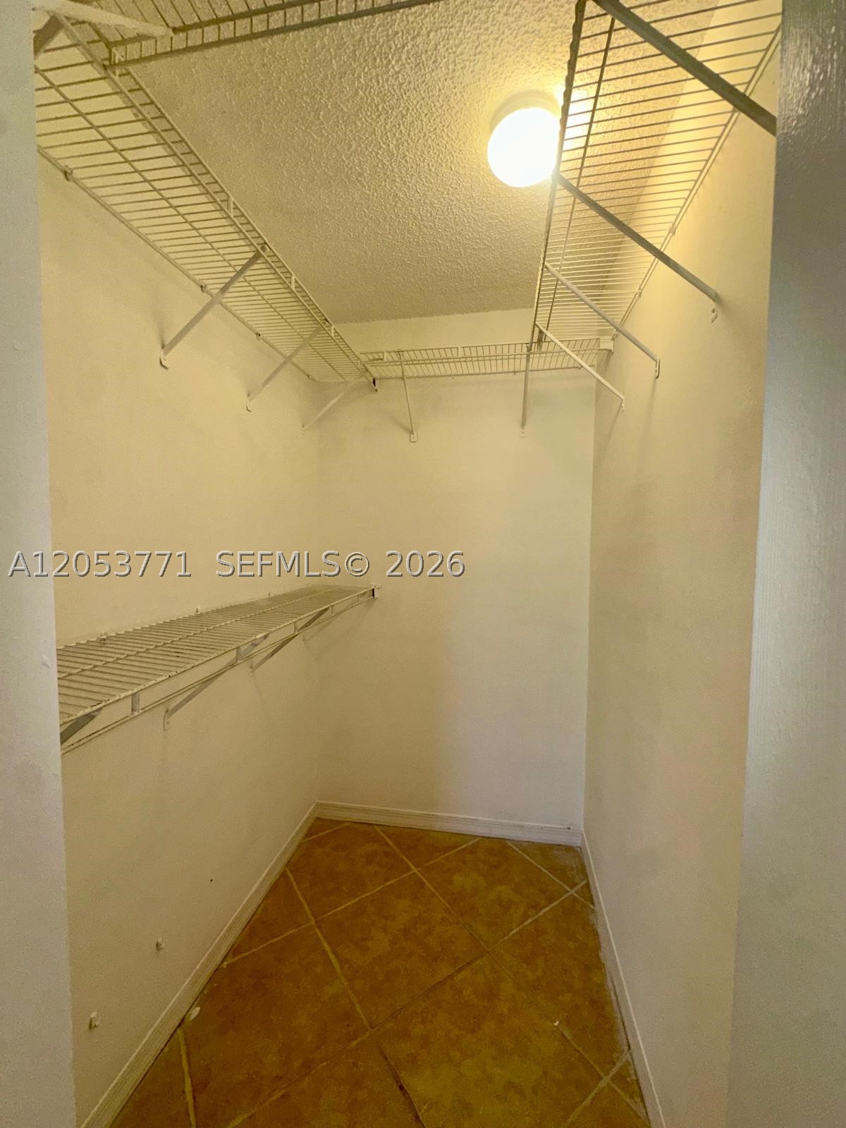 CARIBE LAKES PHASE I - Residential Lease