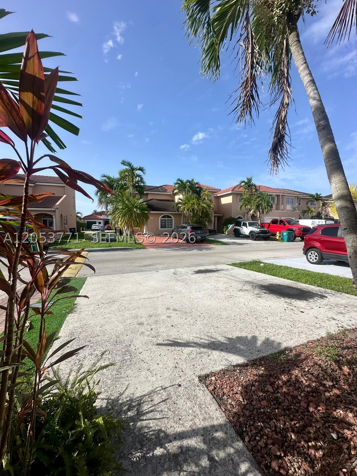 CARIBE LAKES PHASE I - Residential Lease