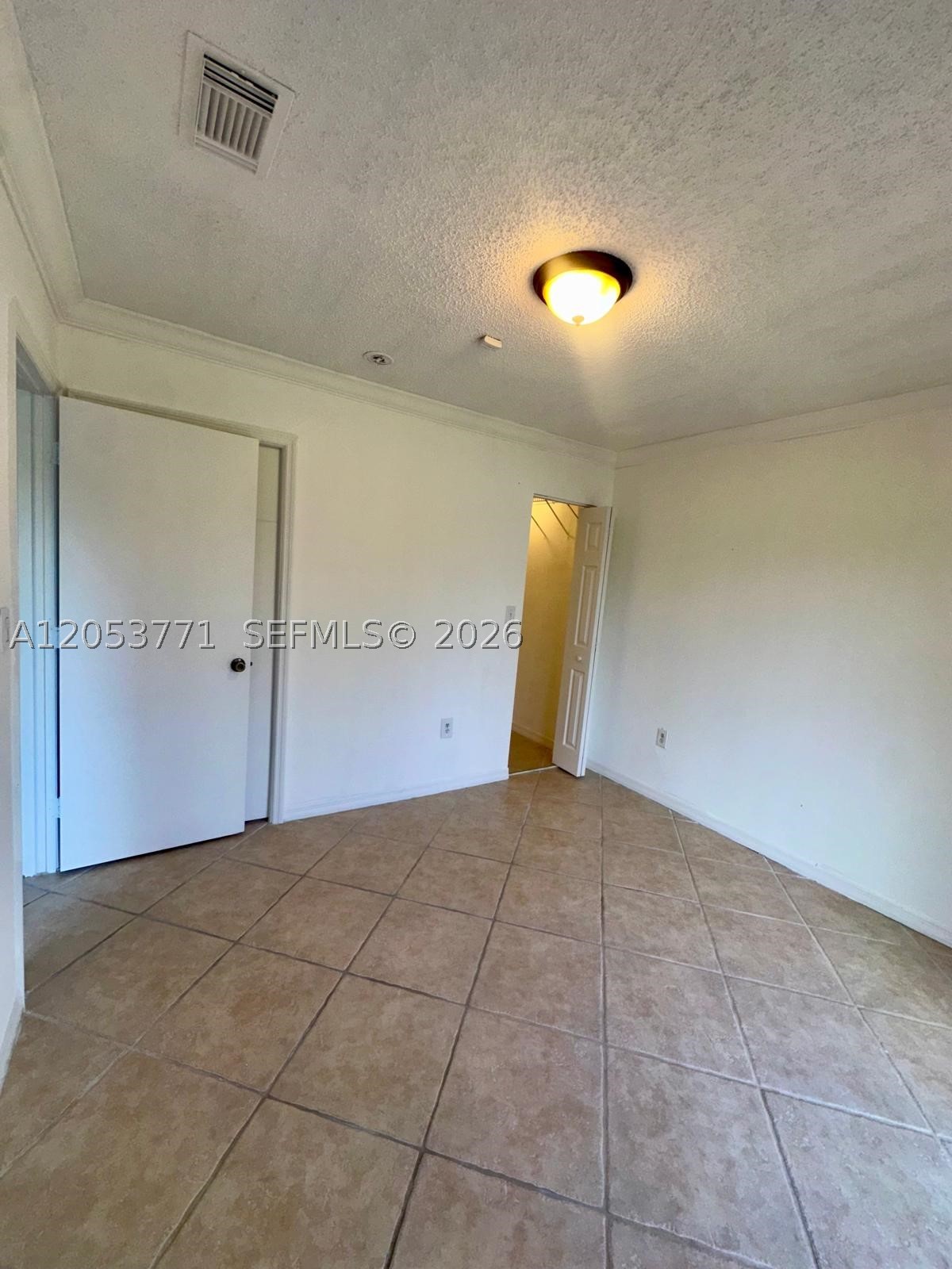 CARIBE LAKES PHASE I - Residential Lease