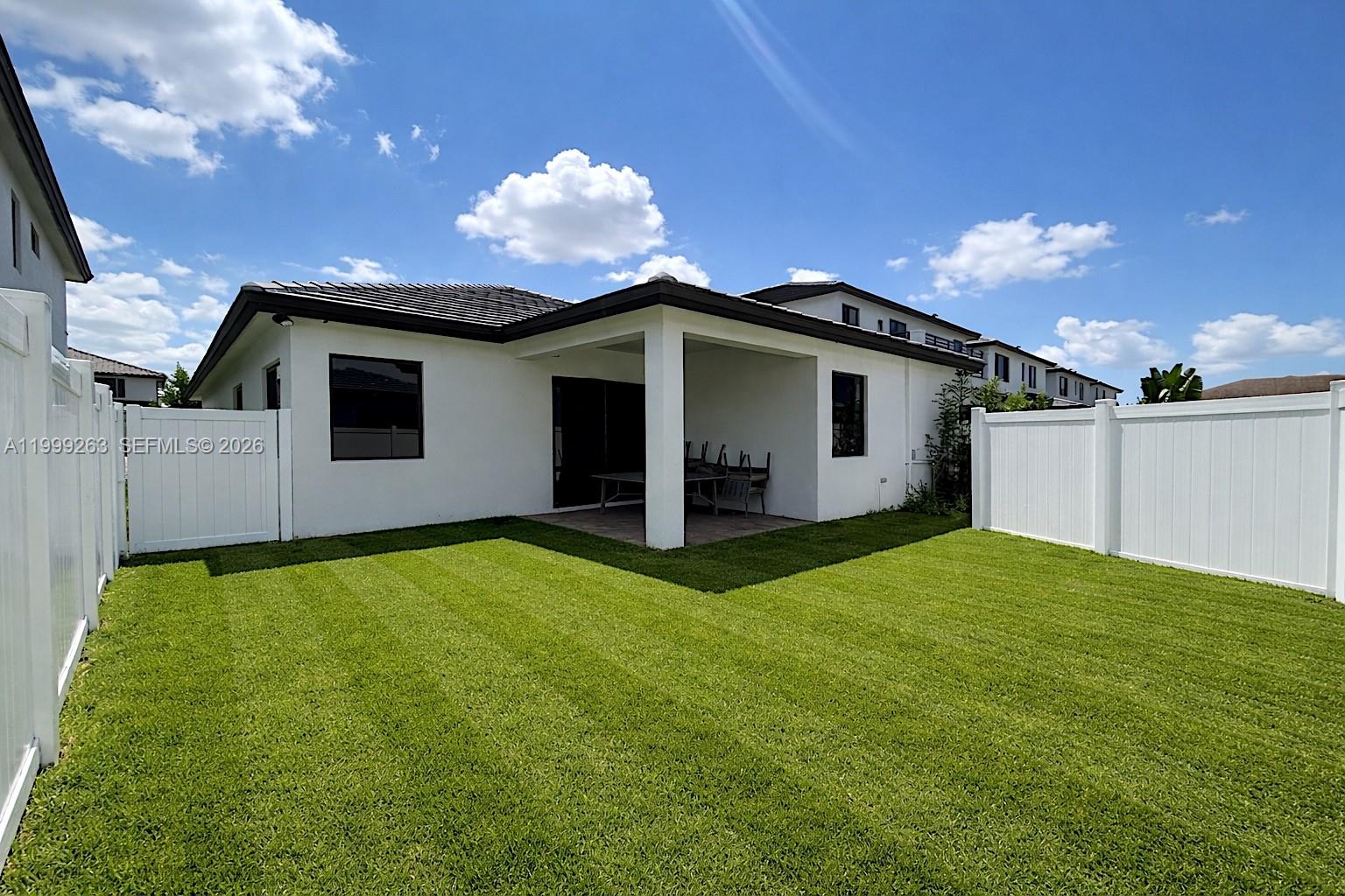CANARIAS EAST - Residential