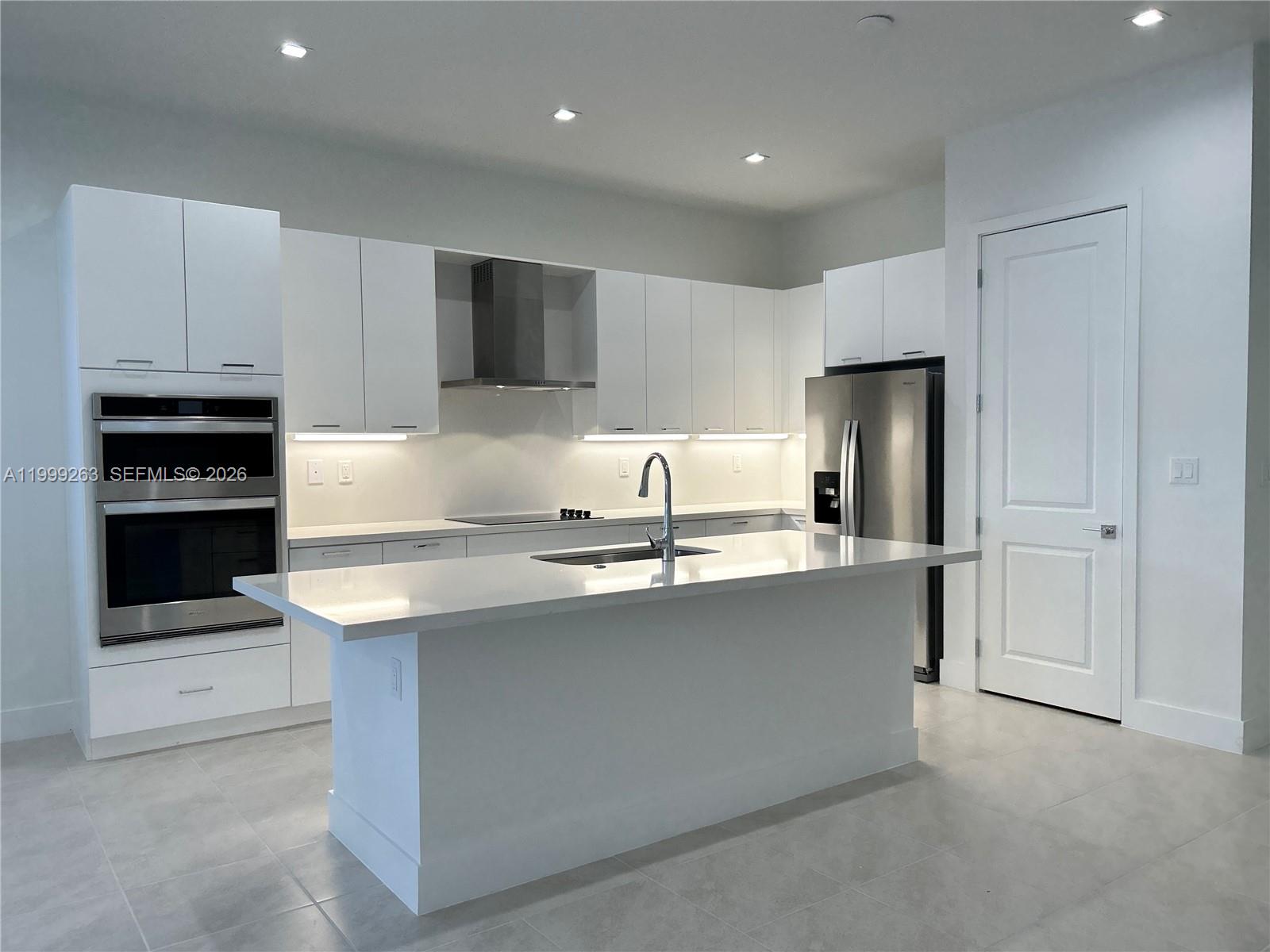 CANARIAS EAST - Residential