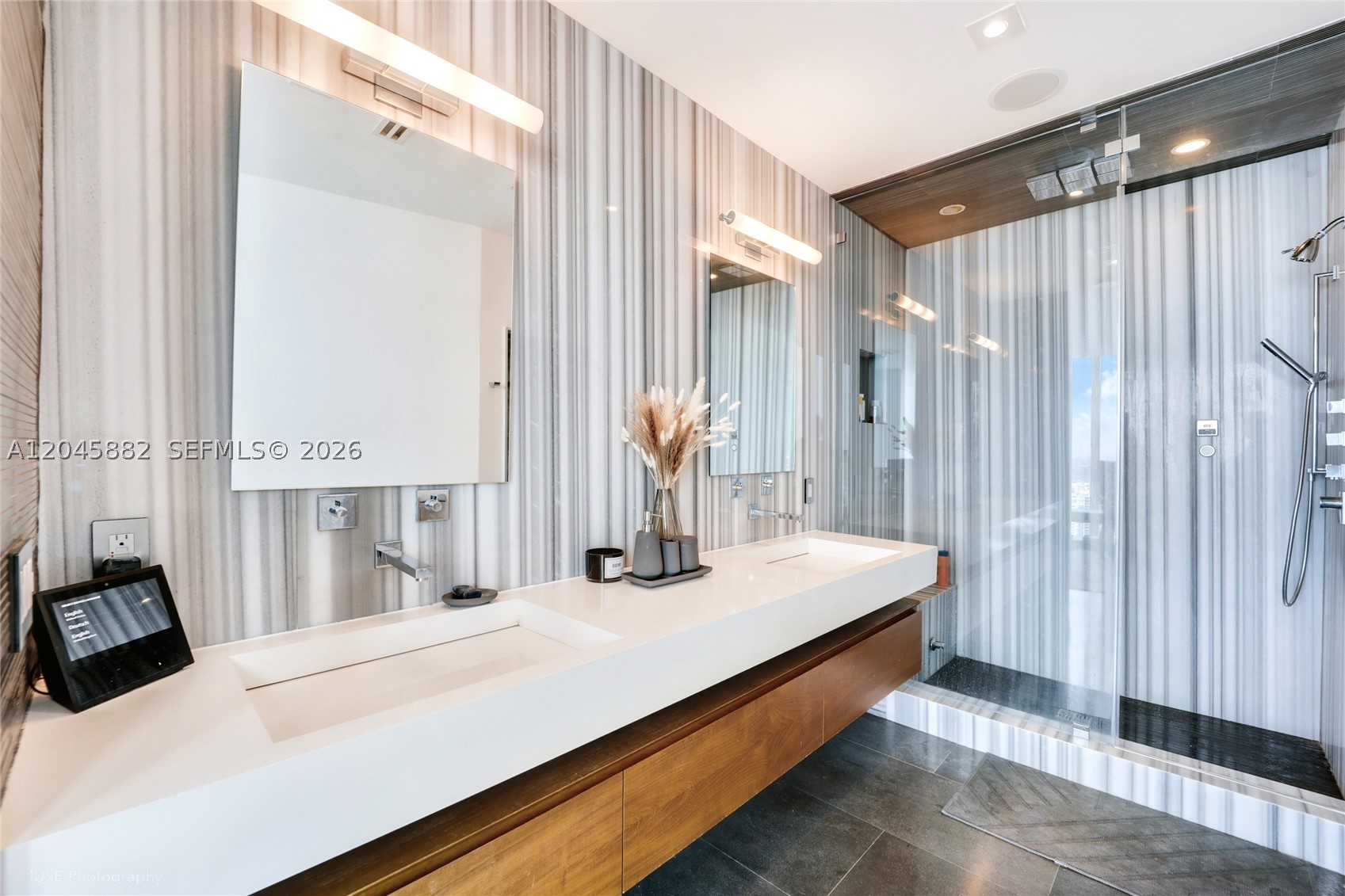 MARINABLUE CONDO - Residential Lease