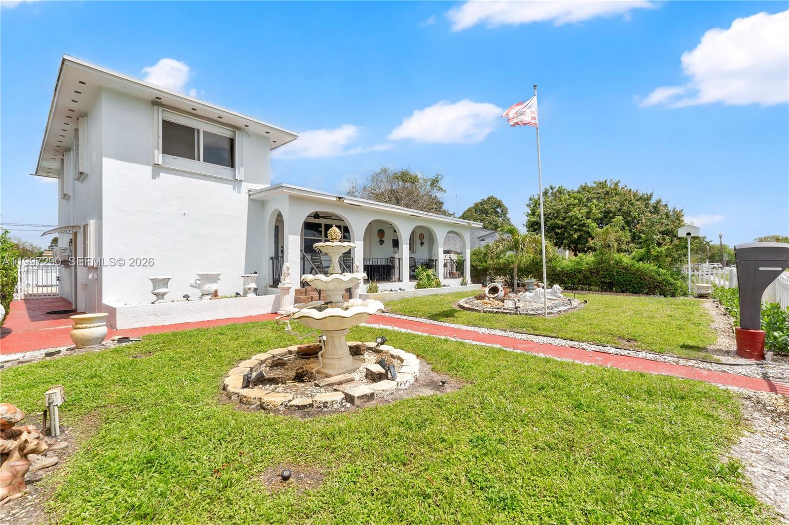 BREEZY HEIGHTS 1ST ADDN - Residential