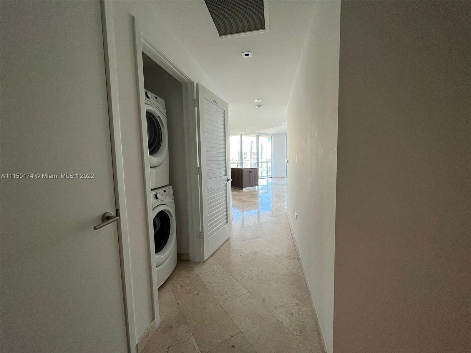 REACH CONDO - Residential