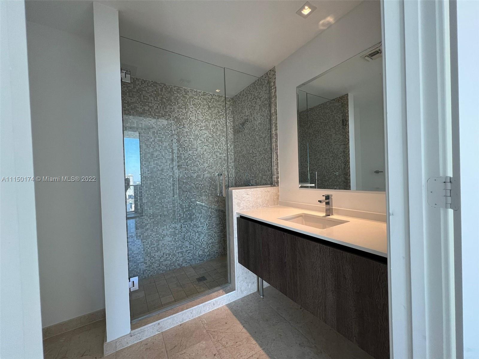 REACH CONDO - Residential