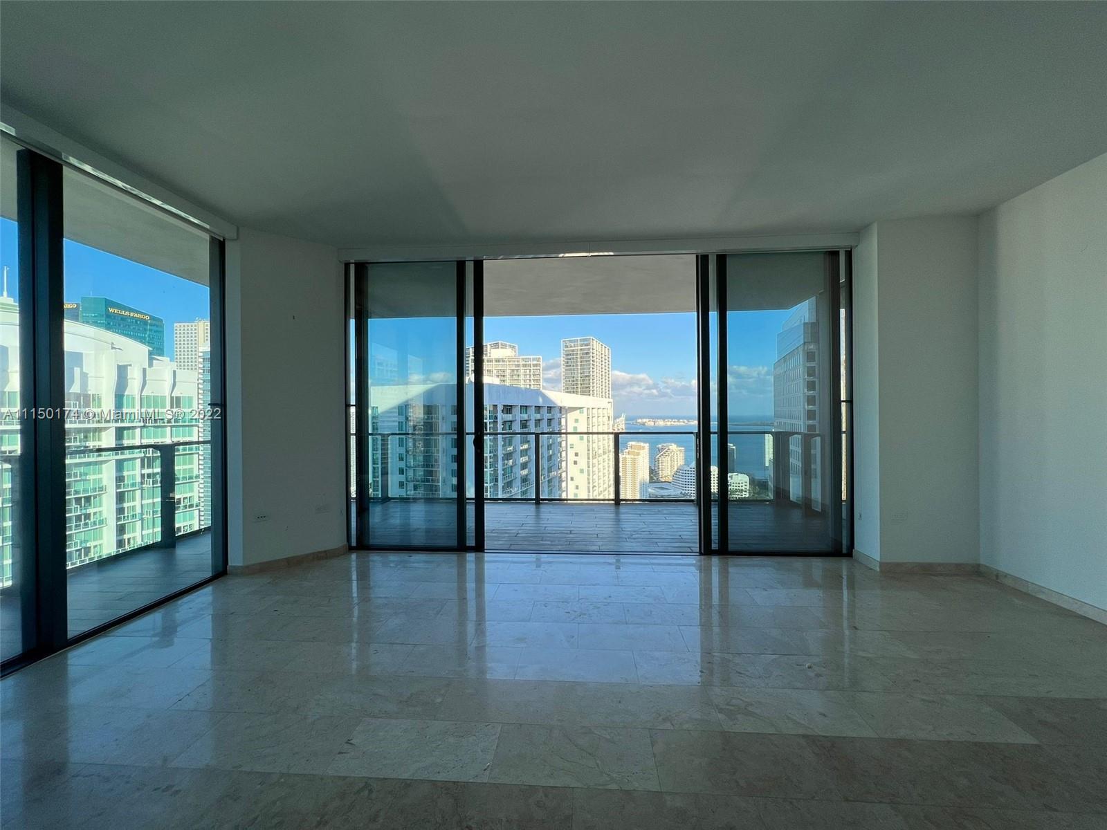 REACH CONDO - Residential